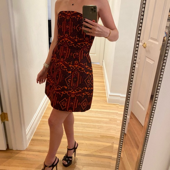 Alice + Olivia Dresses & Skirts - Alice + Olivia dress